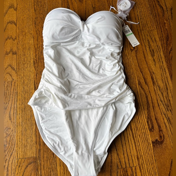 Anne Cole live in color twist front shirred one piece. - Picture 4 of 5